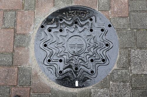 工事前のマンホール蓋（拡大）